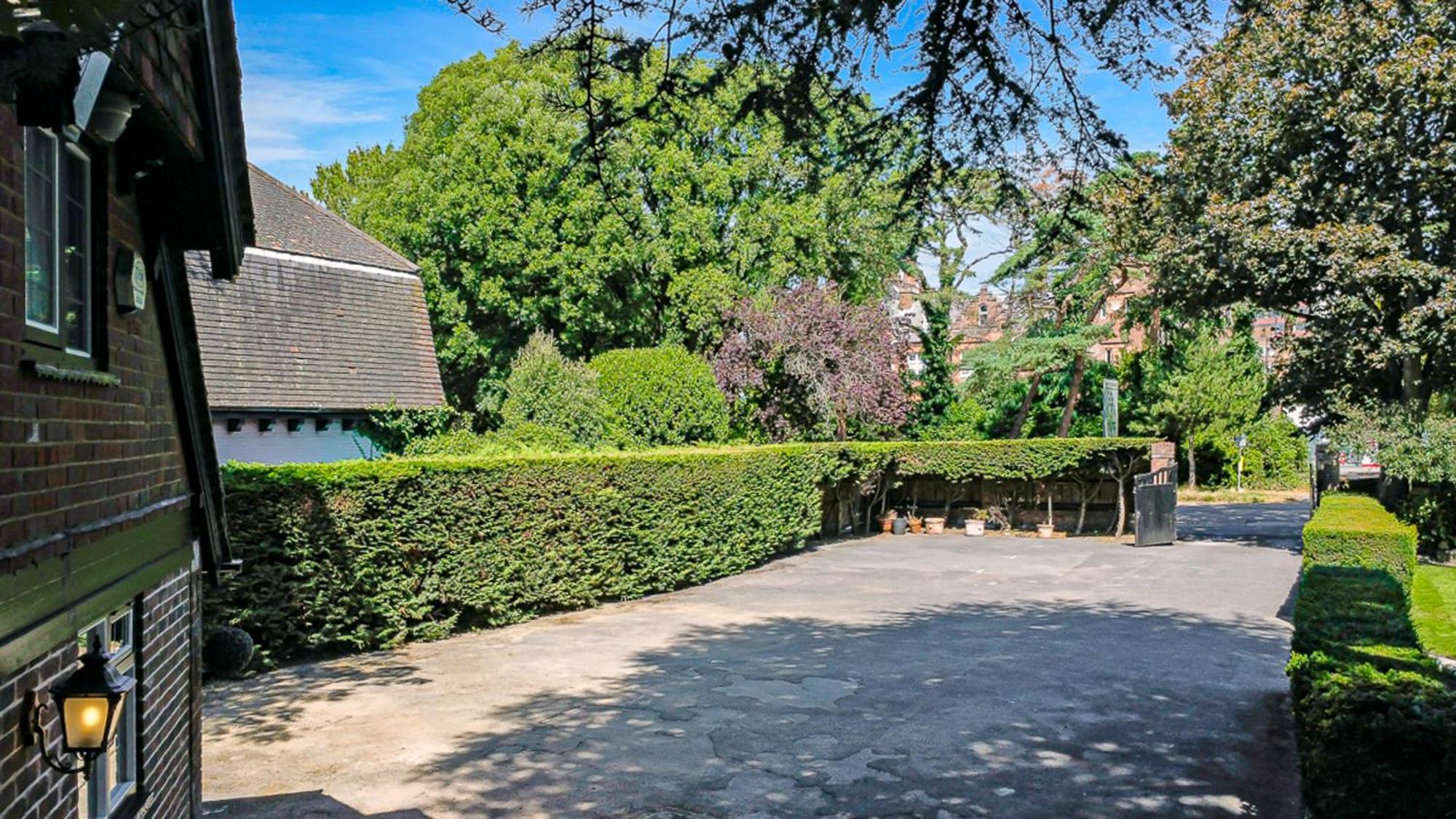 Tudor Grange Борнмут Екстер'єр фото